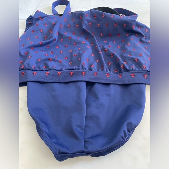 Miraclesuit, size XL (?), navy with red anchors tank over one piece built in bra - Picture 6 of 11